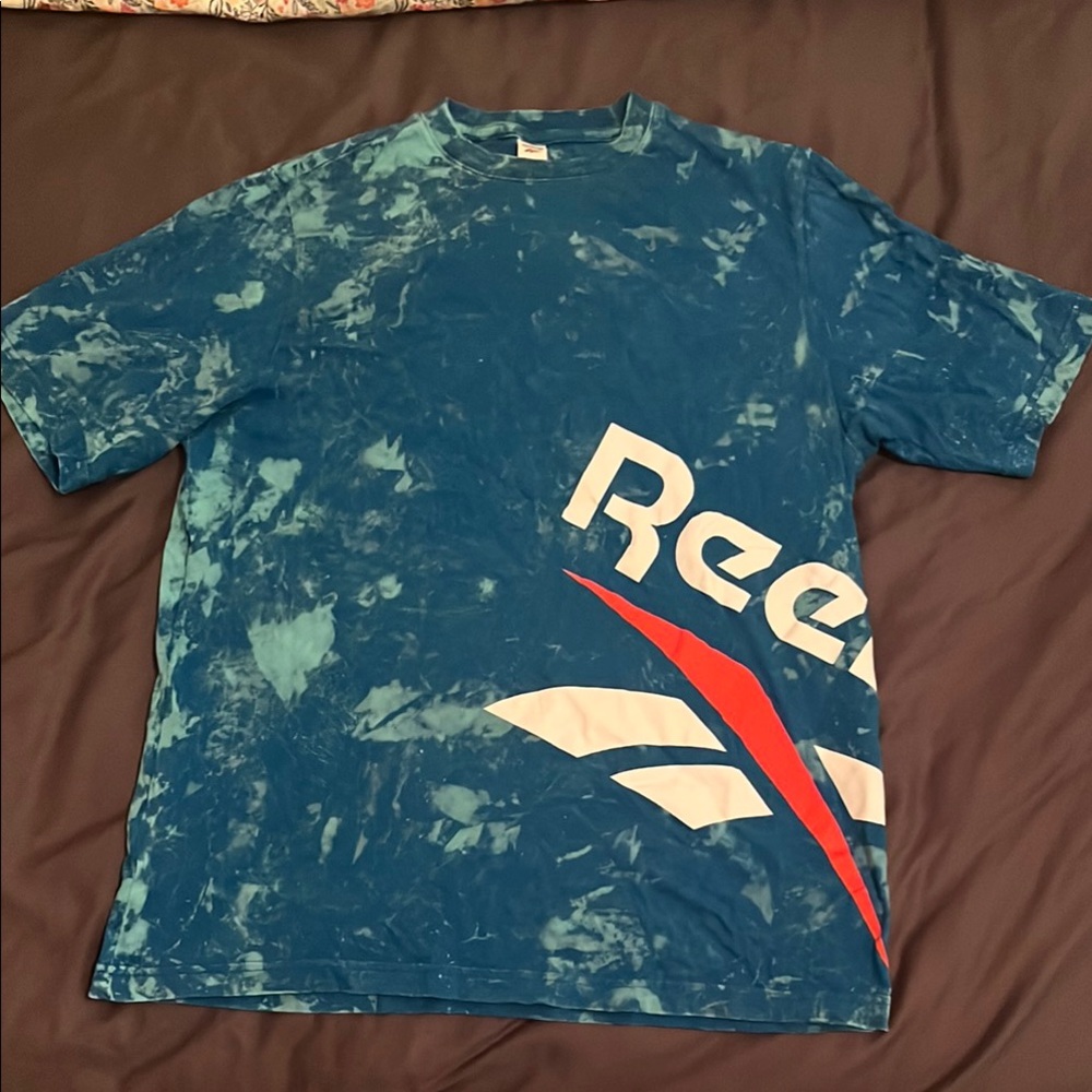 Reebok Blue and Red Short Sleeve Tee